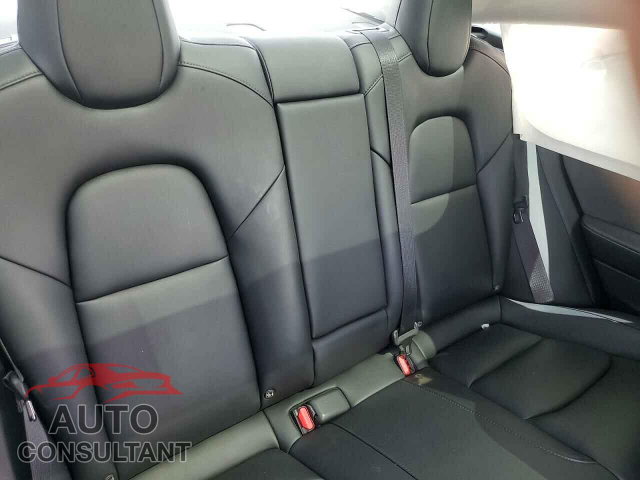 TESLA MODEL 3 2022 - 5YJ3E1EA7NF340759