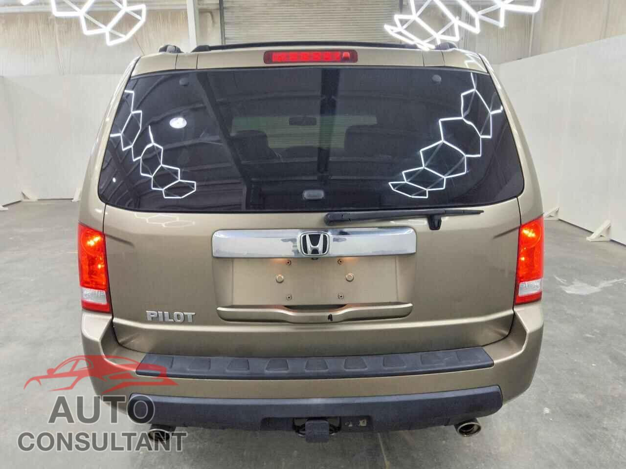 HONDA PILOT 2011 - 5FNYF3H66BB043273