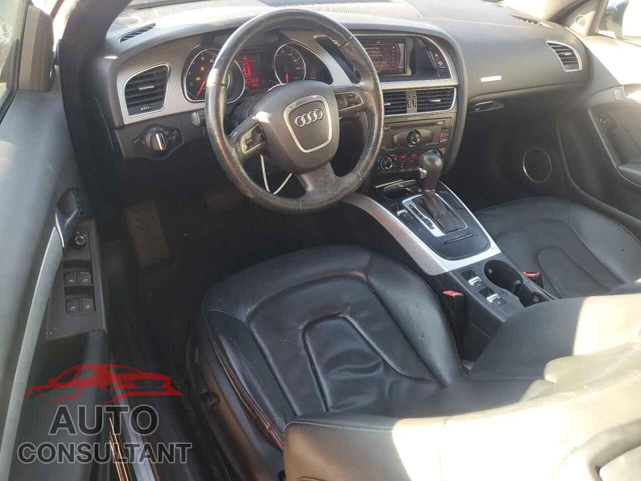 AUDI A5 2011 - WAULFAFH0BN021013