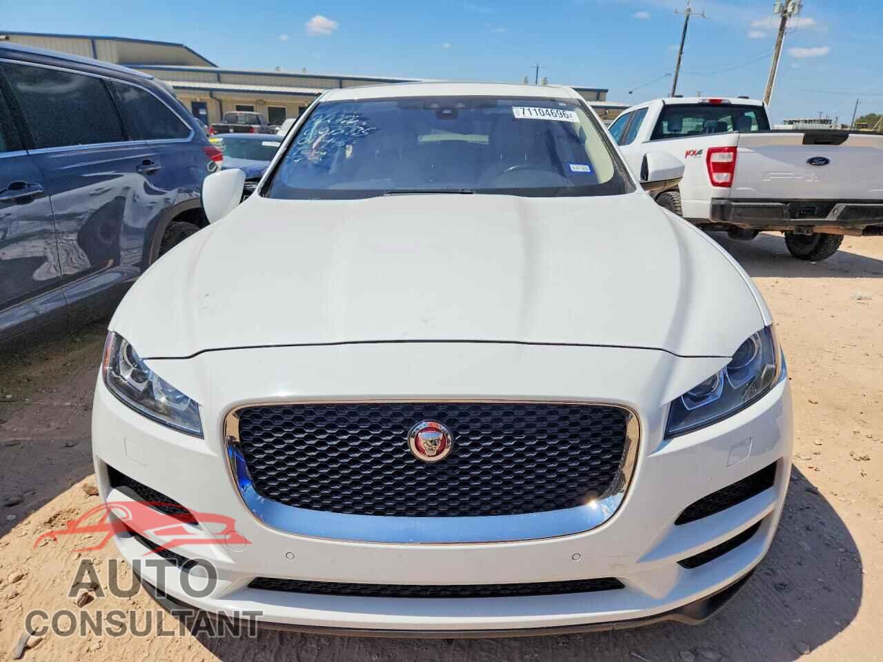 JAGUAR F-PACE 2017 - SADCJ2BV7HA093446