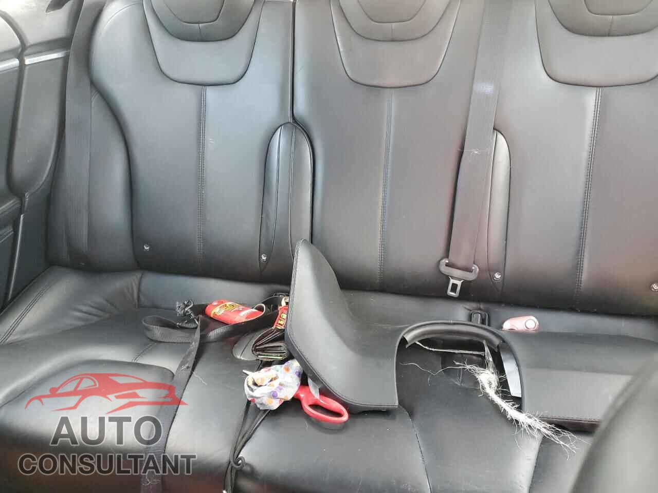 TESLA MODEL S 2015 - 5YJSA1E28FF110990