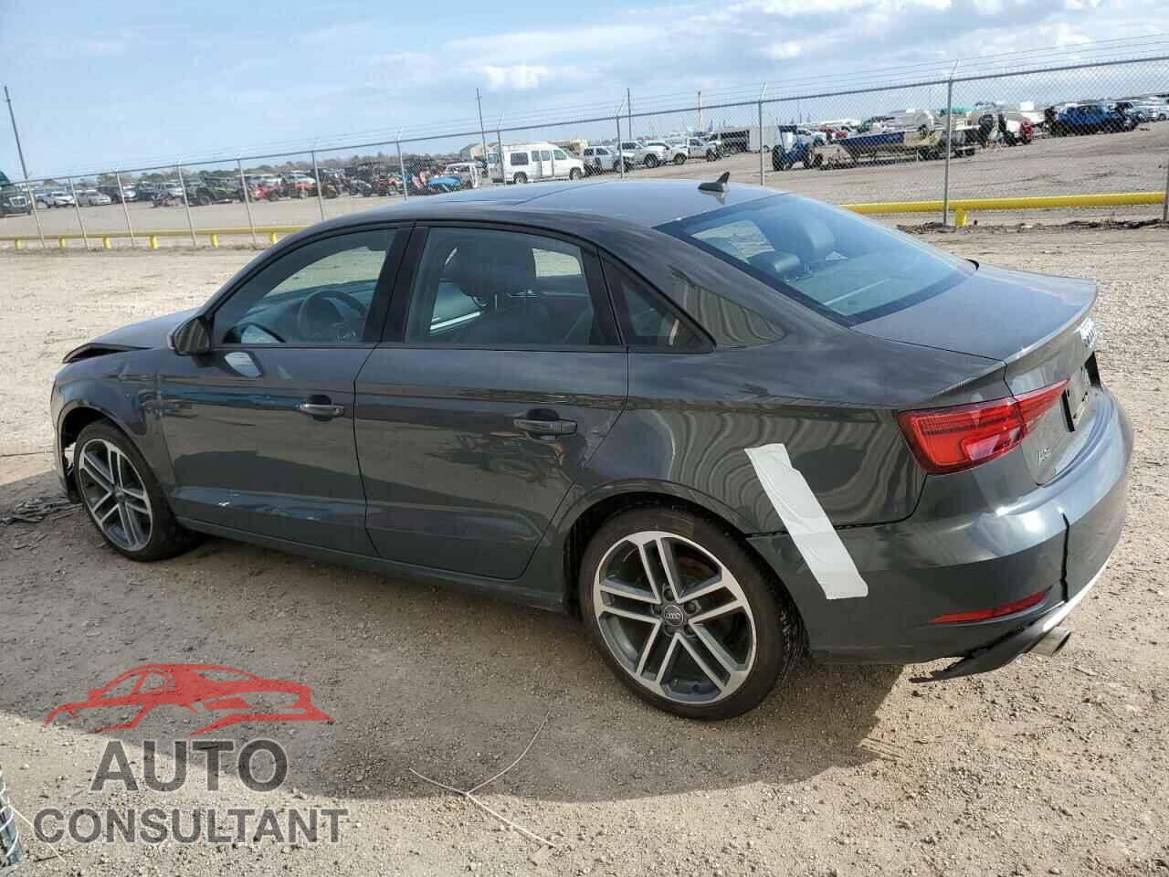AUDI A3 2017 - WAUB8GFF6H1046246