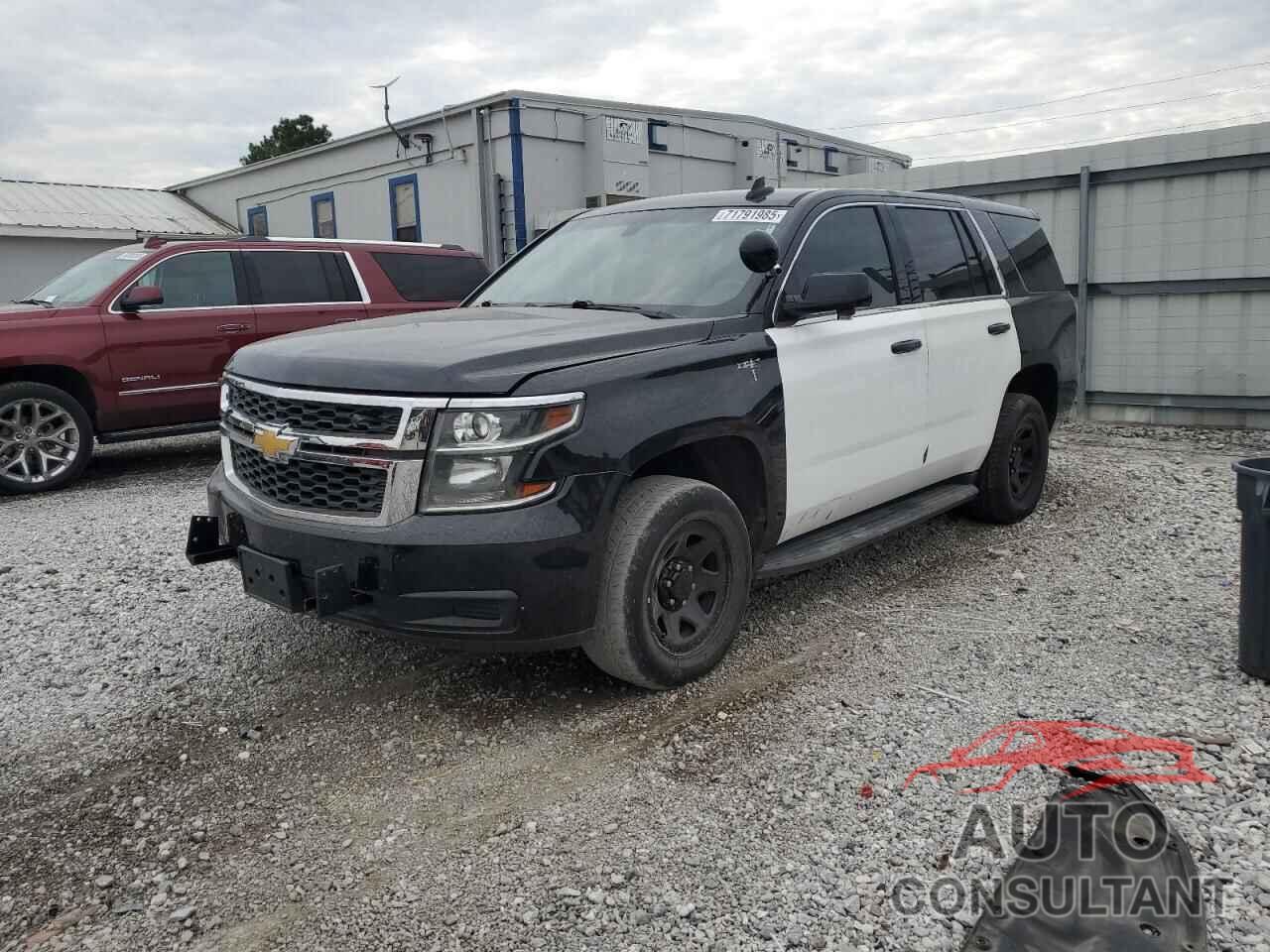 CHEVROLET TAHOE 2018 - 1GNLCDEC1JR283172