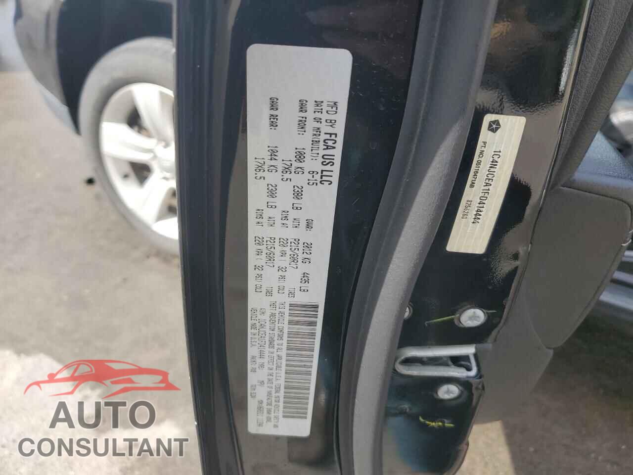 JEEP COMPASS 2015 - 1C4NJCEA1FD414444