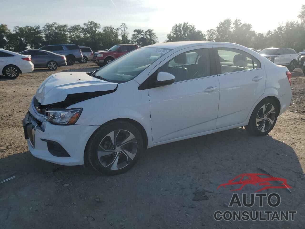 CHEVROLET SONIC 2018 - 1G1JF5SB7J4105975