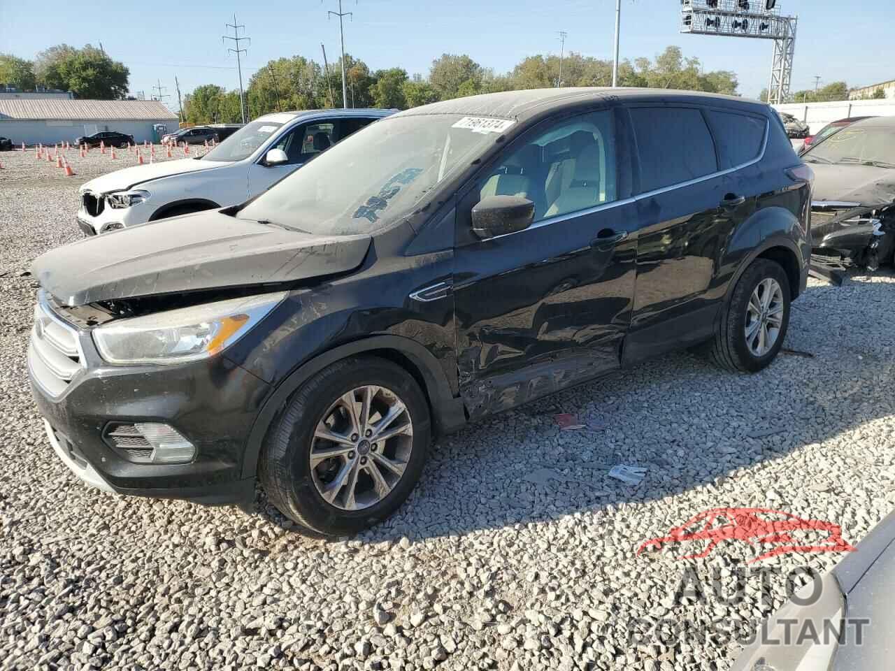 FORD ESCAPE 2017 - 1FMCU9GD1HUA77572