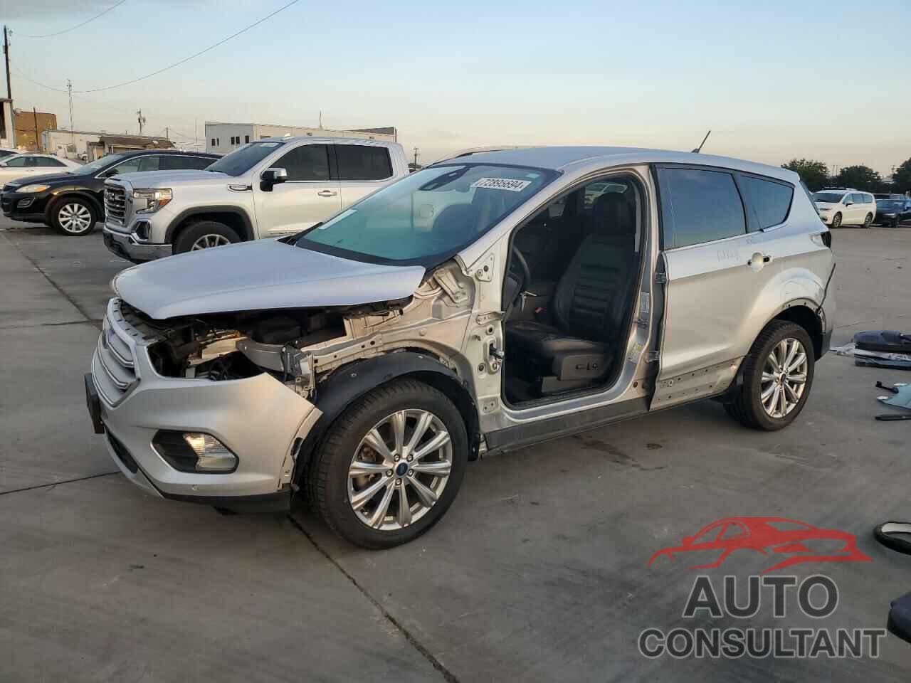 FORD ESCAPE 2018 - 1FMCU0J93JUB09847