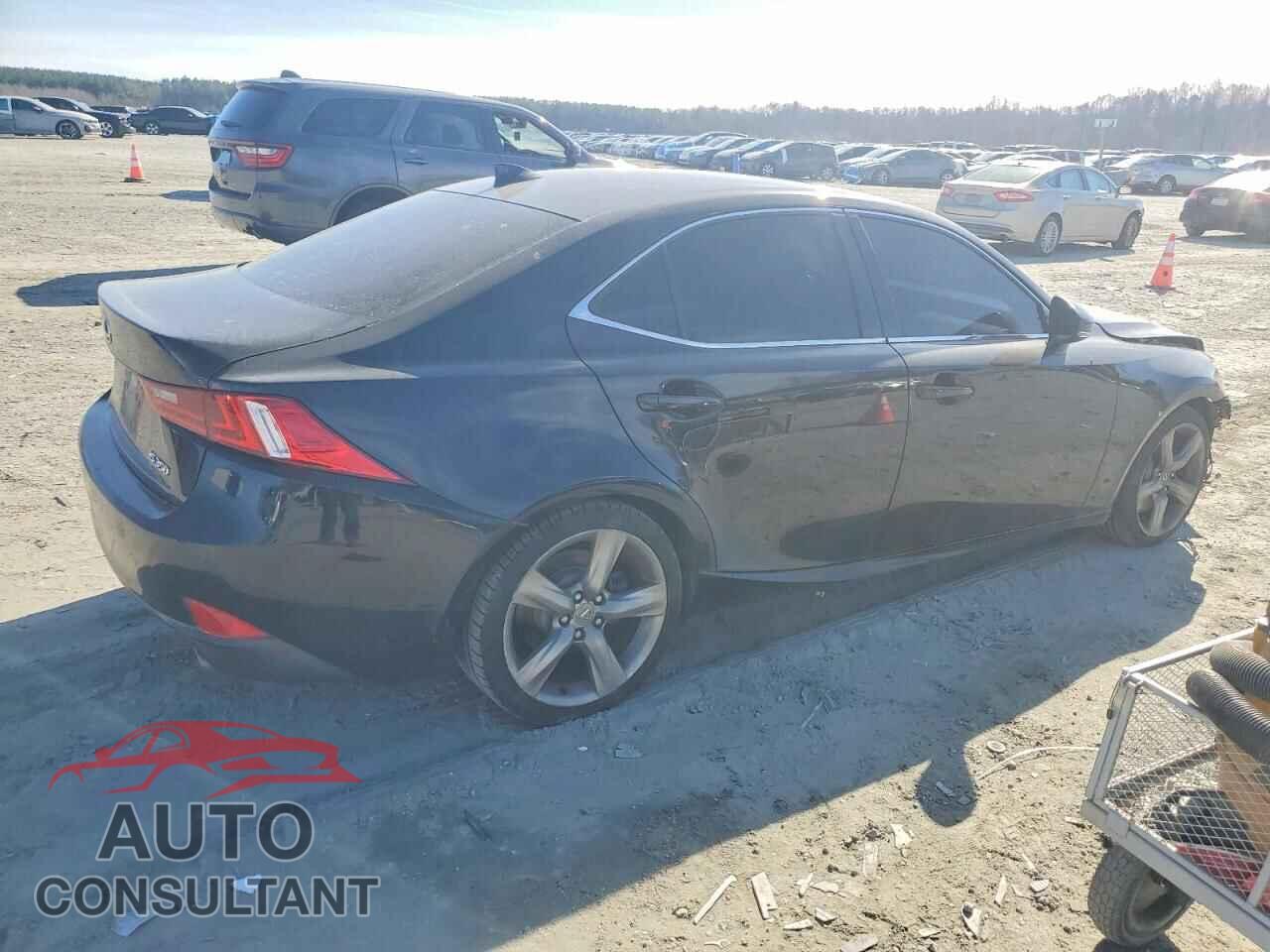 LEXUS IS 2014 - JTHBE1D28E5005614