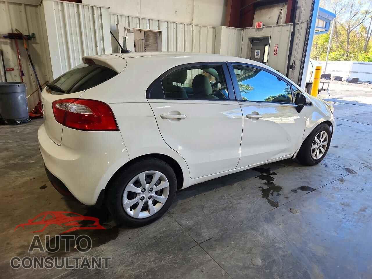 KIA RIO 2013 - KNADM5A30D6152257