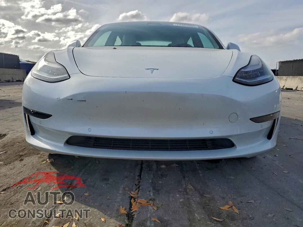 TESLA MODEL 3 2018 - 5YJ3E1EA1JF169601