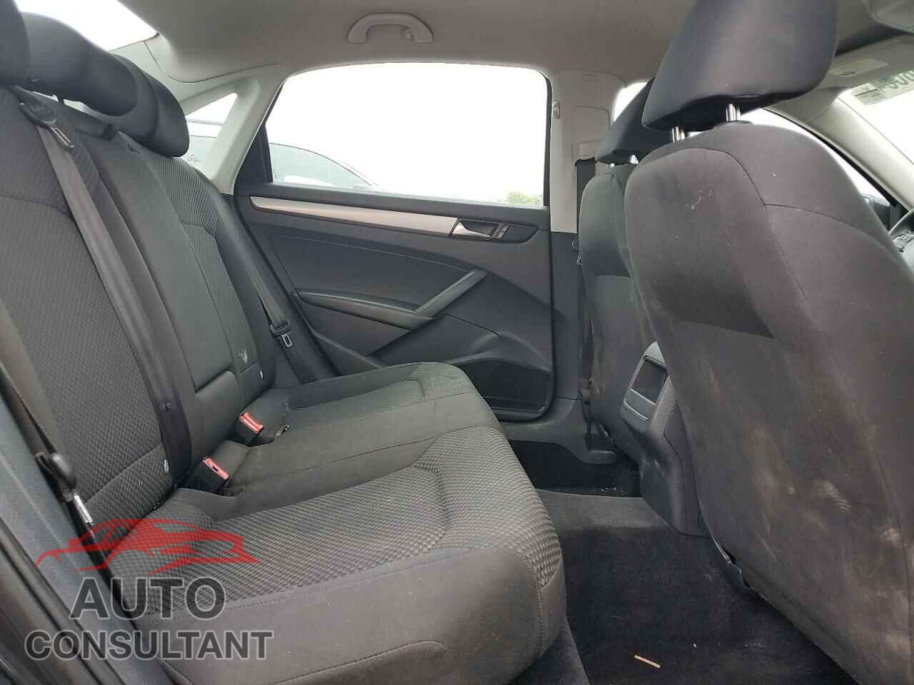 VOLKSWAGEN JETTA 2013 - 1VWAP7A3XDC005726