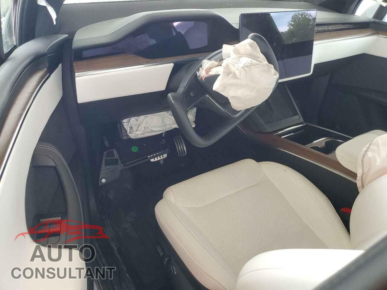 TESLA MODEL X 2023 - 7SAXCBE5XPF378671