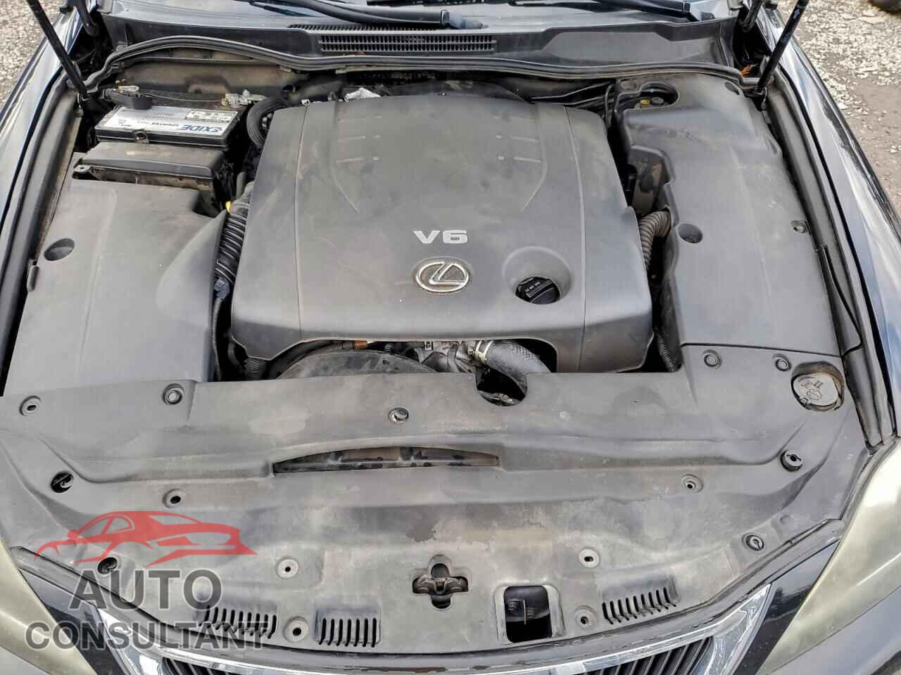 LEXUS IS 2011 - JTHFF2C29B2519782