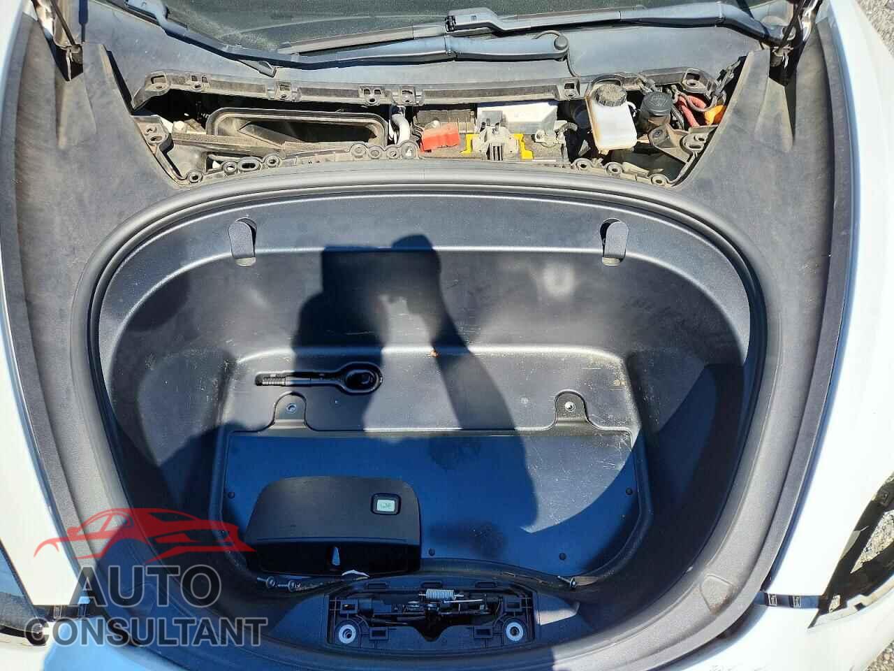 TESLA MODEL 3 2018 - 5YJ3E1EA6JF062432
