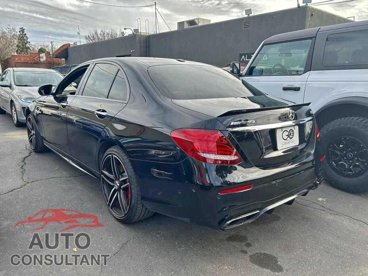 MERCEDES-BENZ E-CLASS 2018 - WDDZF8KB4JA337016