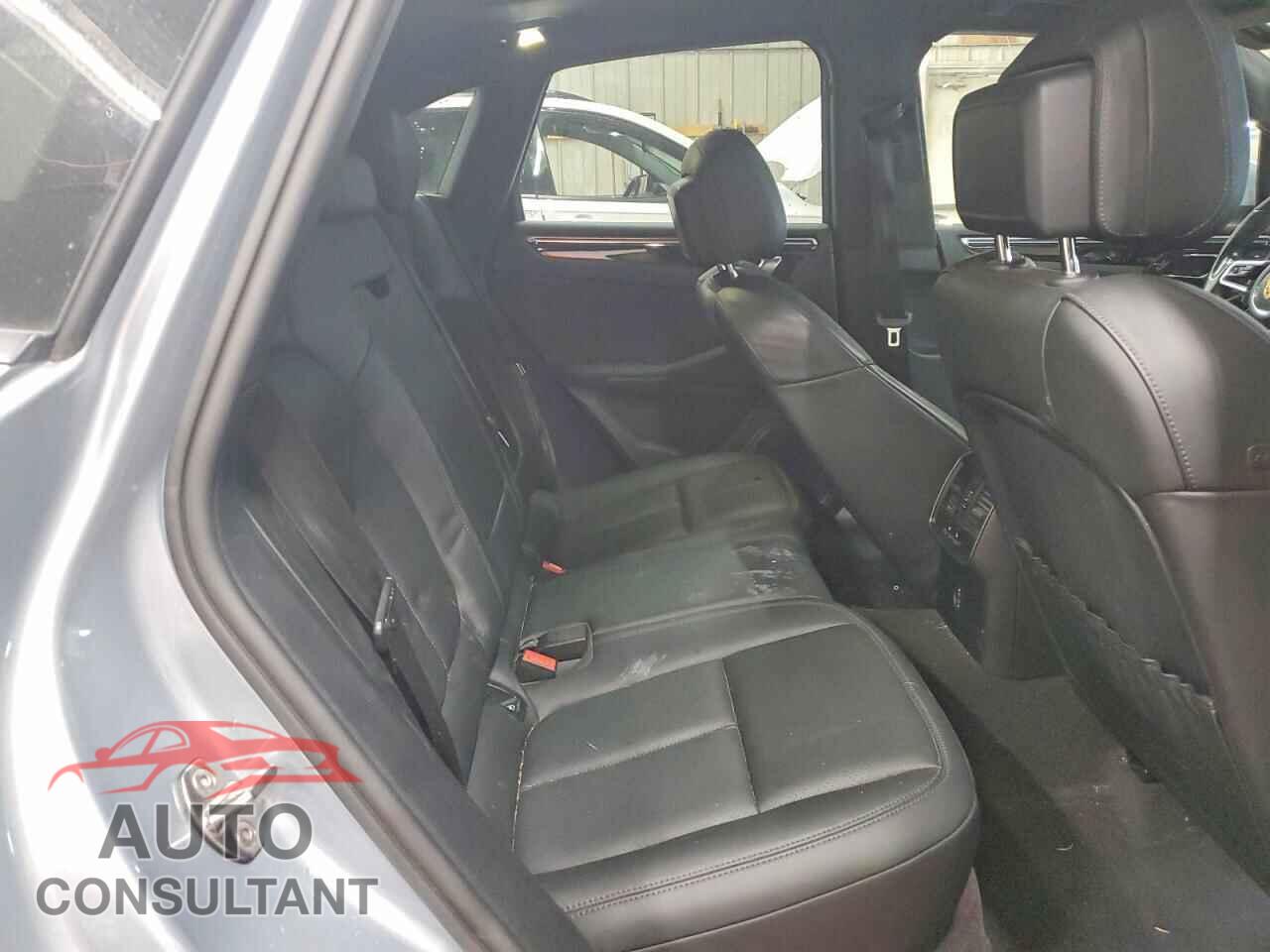 PORSCHE MACAN 2021 - WP1AA2A56MLB00453