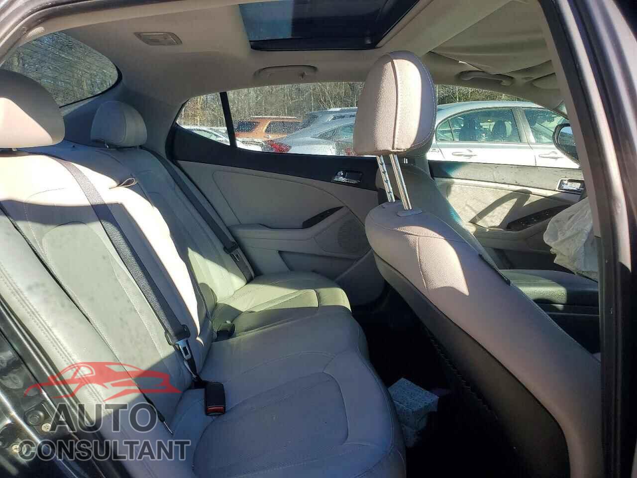 KIA OPTIMA 2011 - KNAGN4A76B5121475