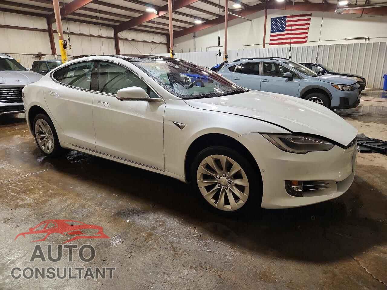 TESLA MODEL S 2020 - 5YJSA1E27LF356473