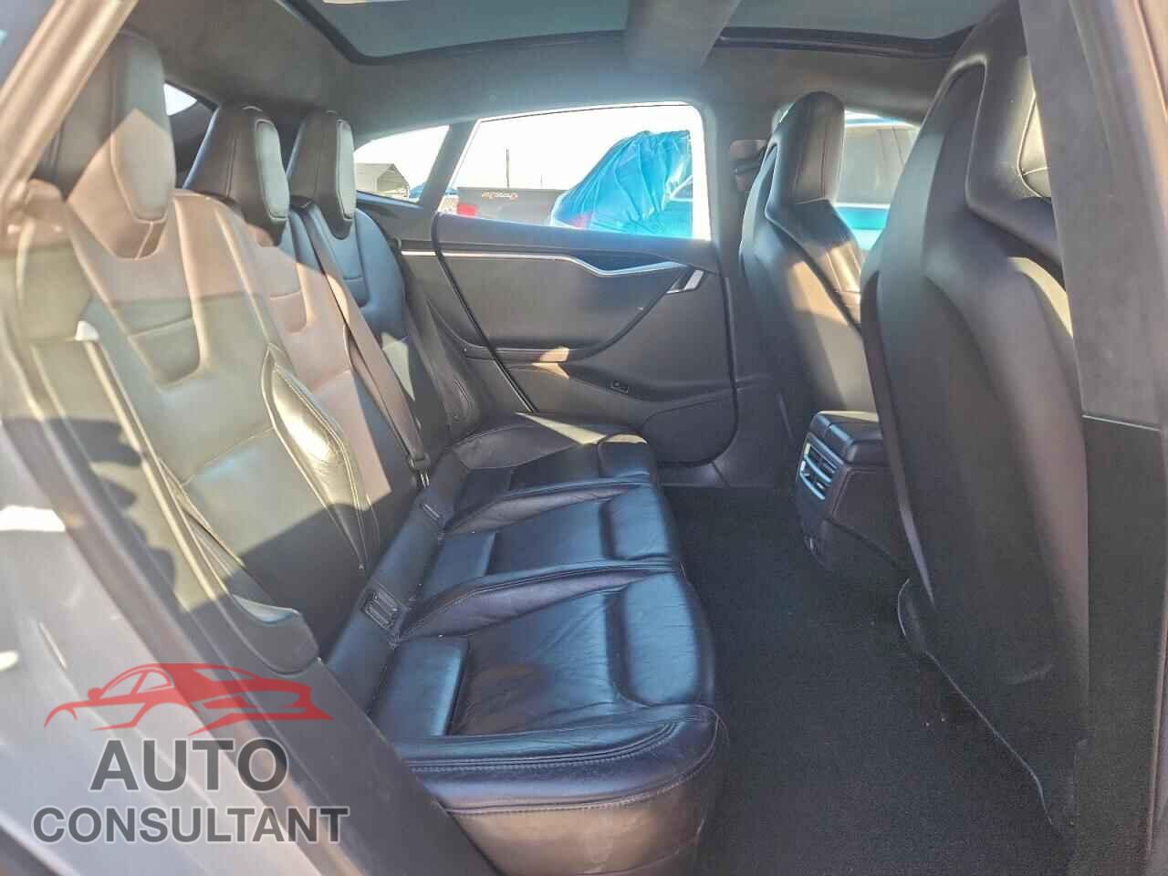 TESLA MODEL S 2014 - 5YJSA1H25EFP64209