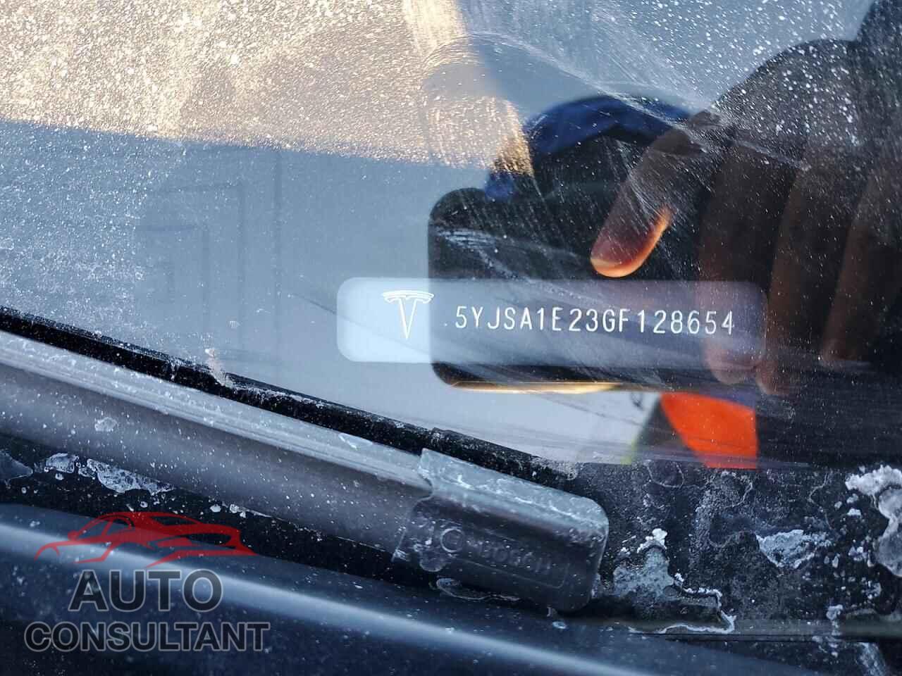 TESLA MODEL S 2016 - 5YJSA1E23GF128654