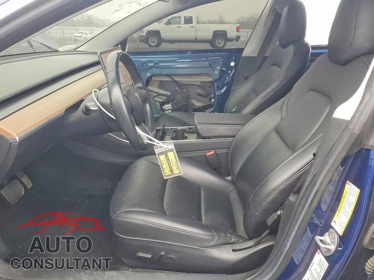 TESLA MODEL 3 2018 - 5YJ3E1EA8JF040254
