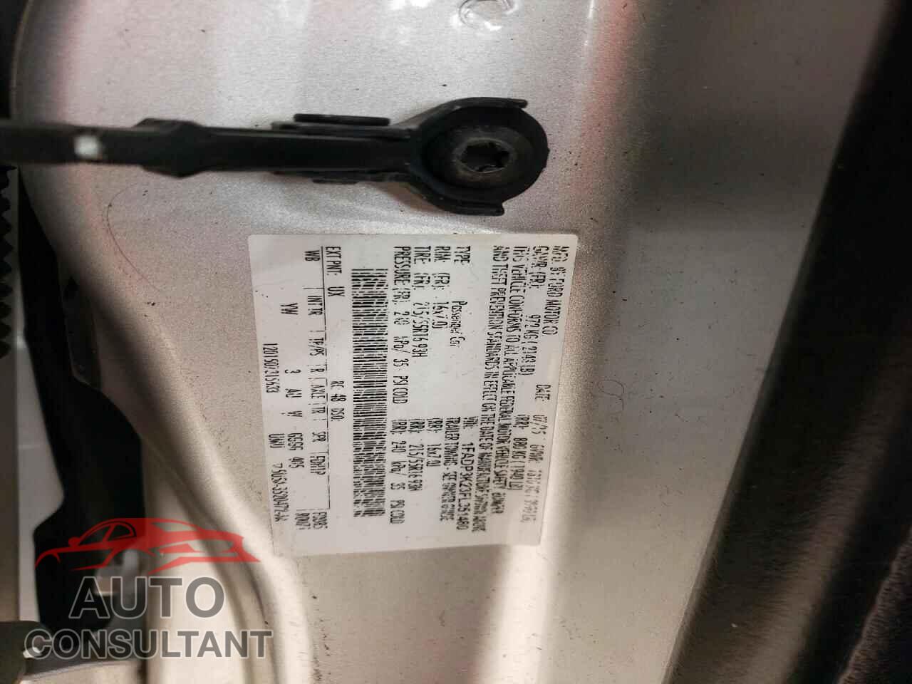 FORD FOCUS 2015 - 1FADP3K23FL351480