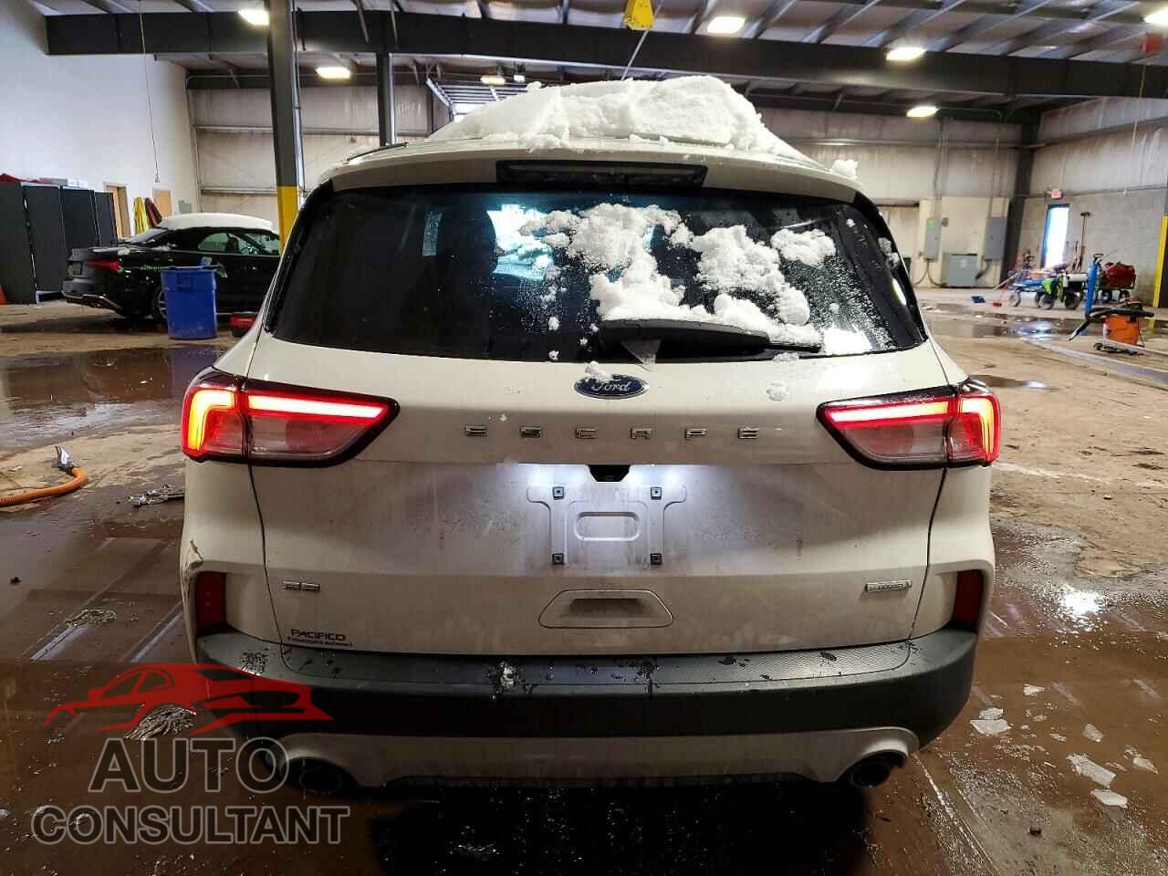 FORD ESCAPE 2020 - 1FMCU0G61LUA22139