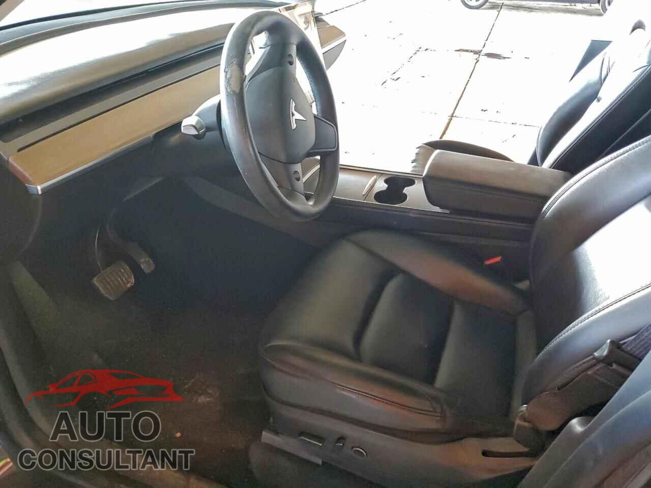 TESLA MODEL Y 2022 - 7SAYGDEE1NF367723
