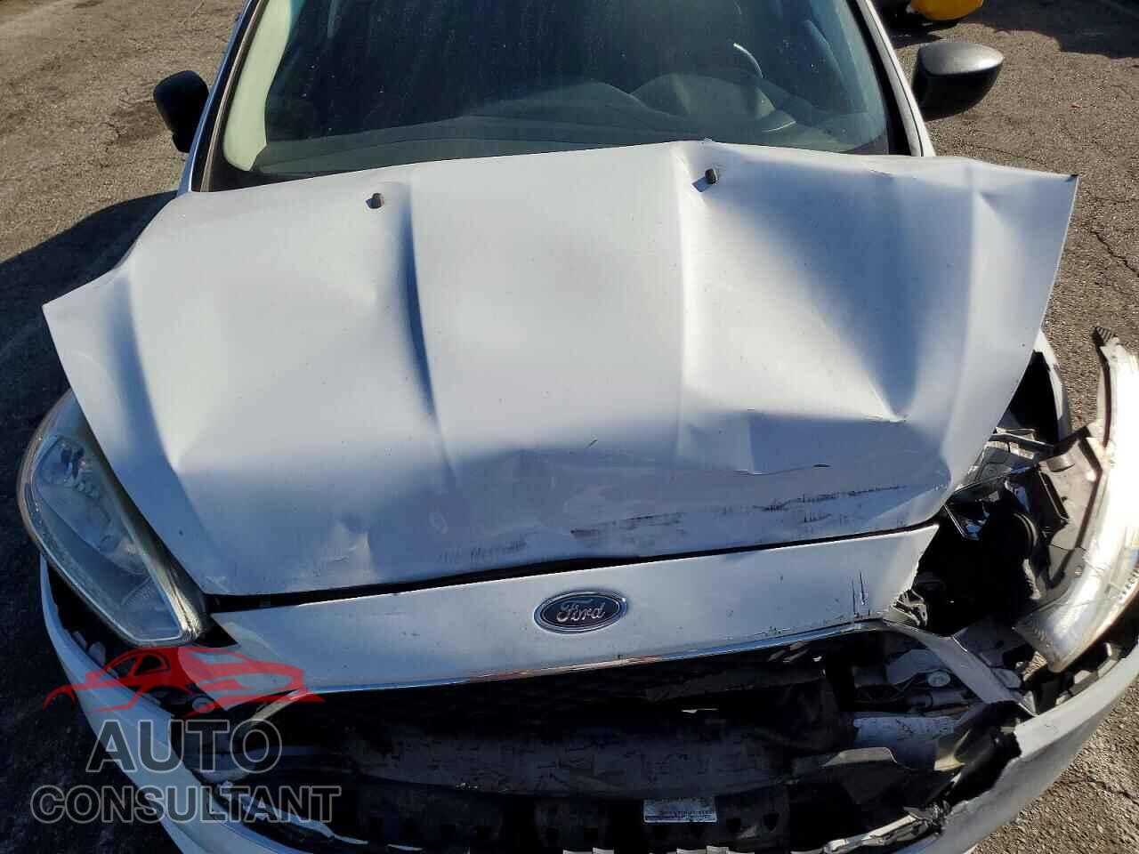 FORD FOCUS 2017 - 1FADP3E22HL348181