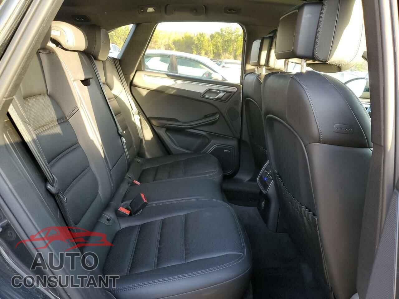 PORSCHE MACAN 2017 - WP1AG2A56HLB56753