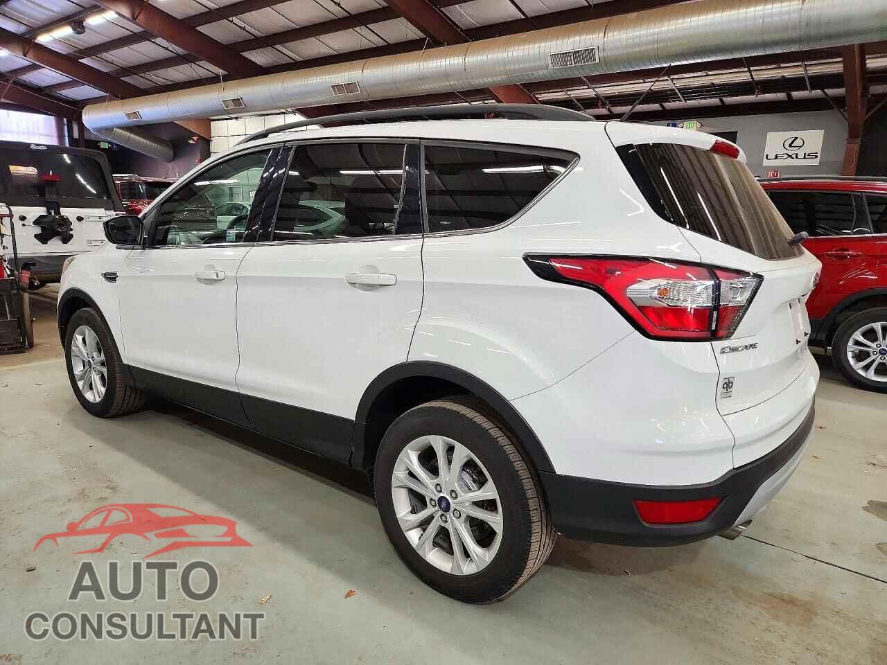 FORD ESCAPE 2017 - 1FMCU9GD7HUC85519