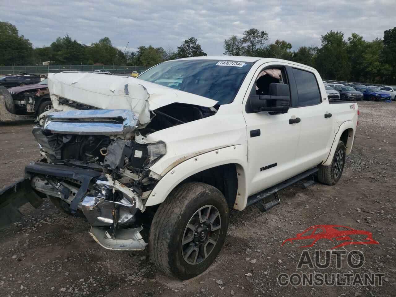 TOYOTA TUNDRA 2017 - 5TFDW5F16HX609447