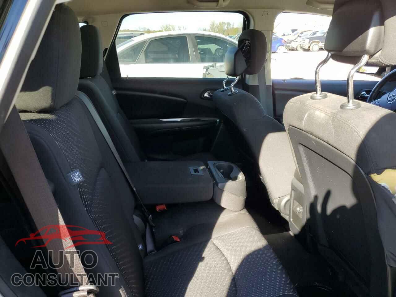 DODGE JOURNEY 2015 - 3C4PDDAG5FT725580