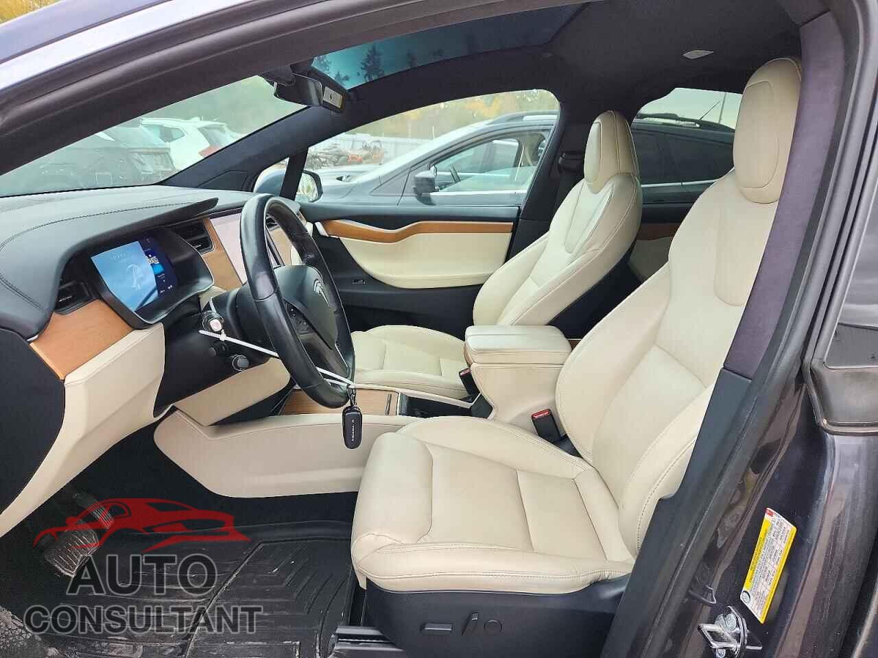 TESLA MODEL X 2020 - 5YJXCDE21LF298751
