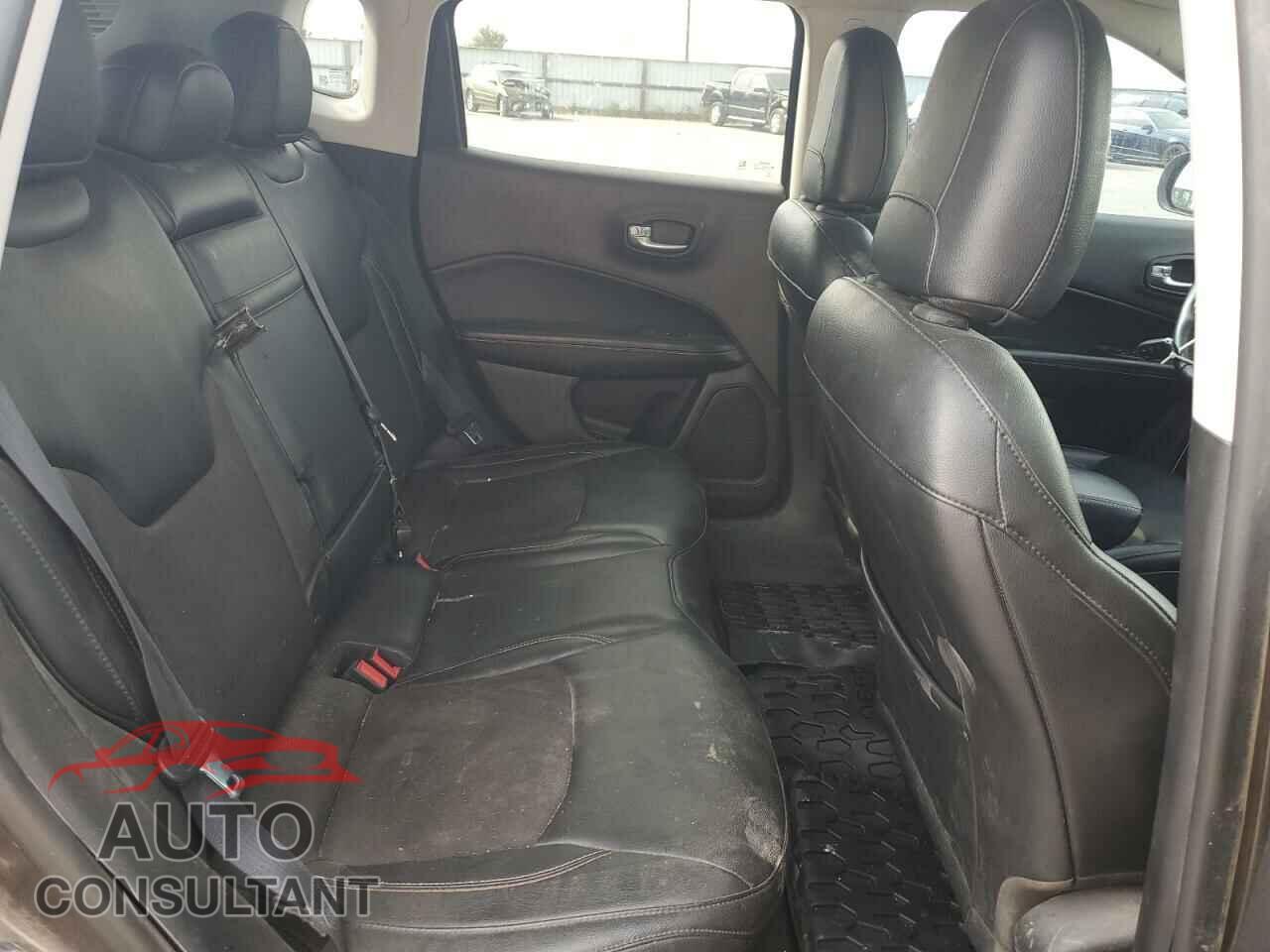JEEP COMPASS 2018 - 3C4NJDBB5JT259189