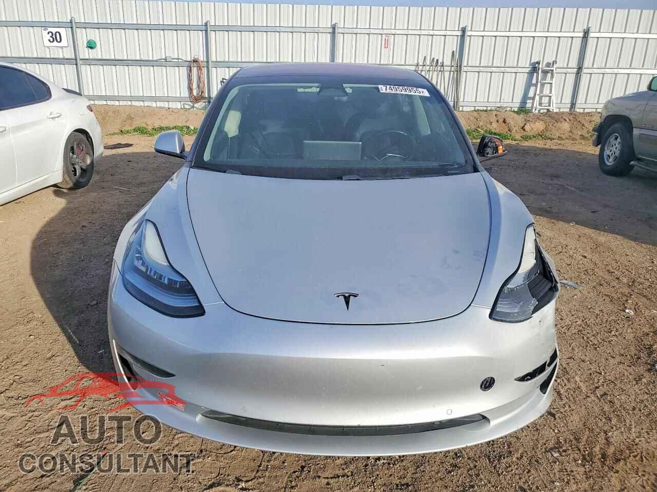 TESLA MODEL 3 2018 - 5YJ3E1EA1JF004101