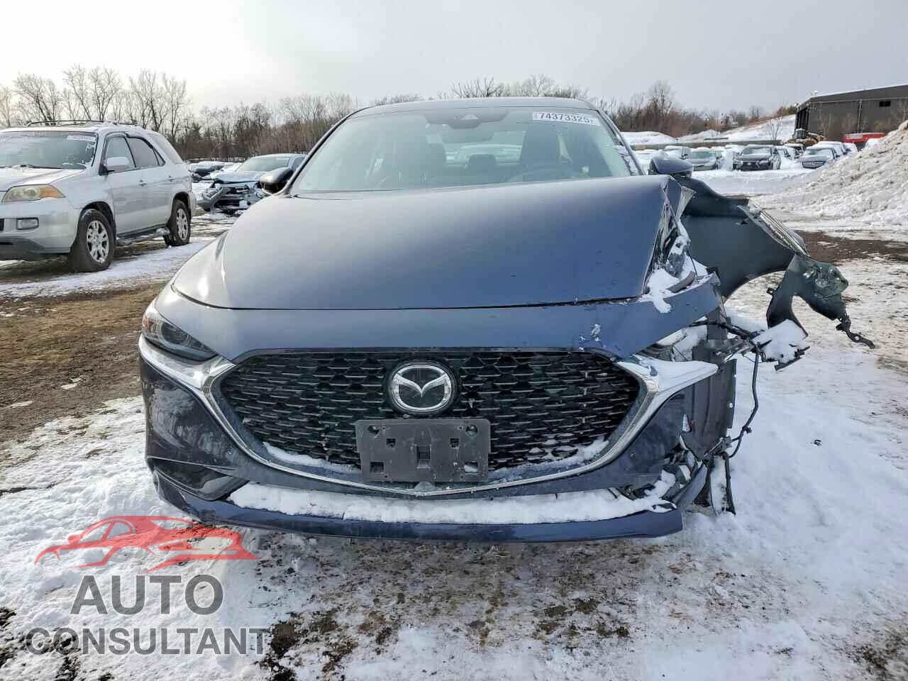 MAZDA 3 2019 - JM1BPBEM9K1116404