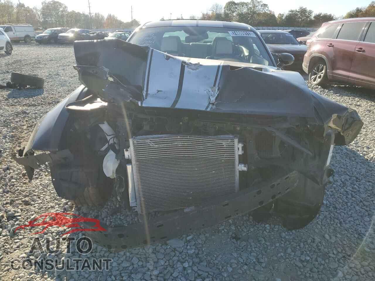 DODGE CHALLENGER 2015 - 2C3CDZAT4FH724734
