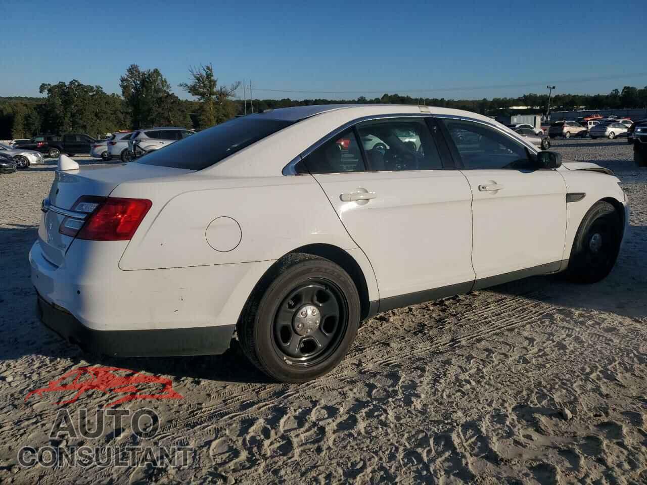 FORD TAURUS 2016 - 1FAHP2MT1GG154657