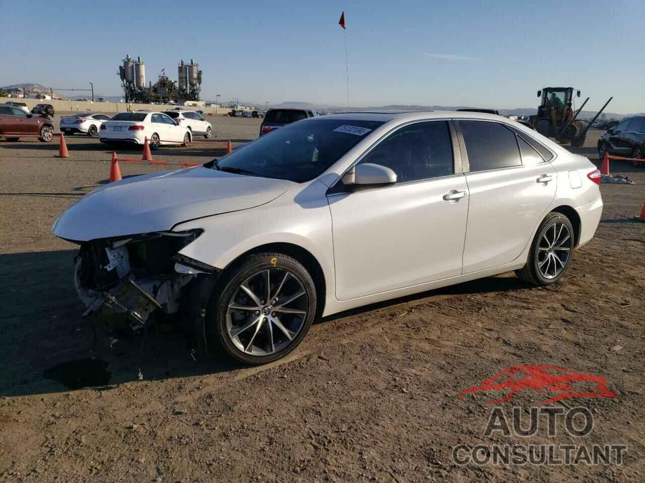 TOYOTA CAMRY 2016 - 4T1BK1FK7GU571467
