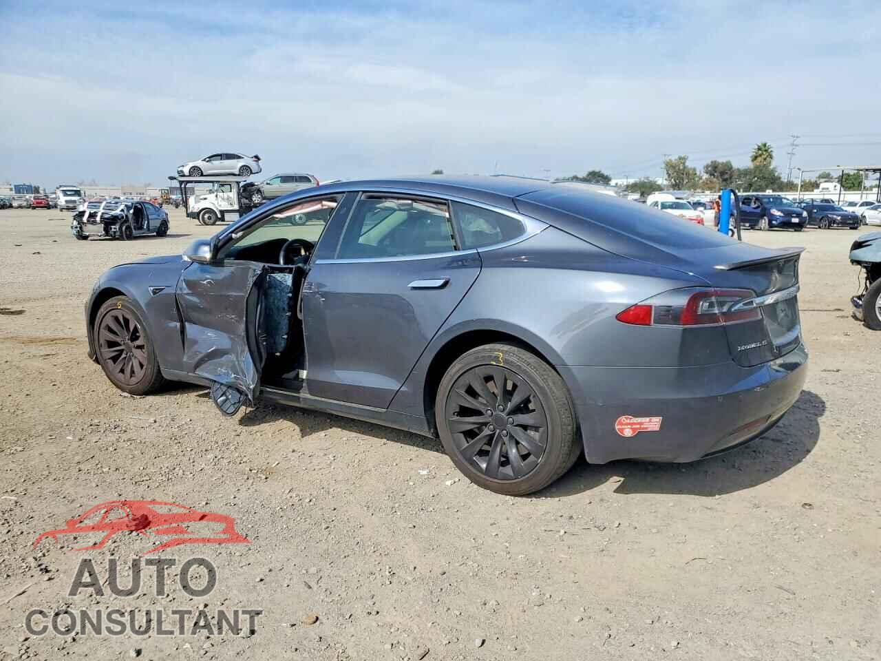 TESLA MODEL S 2018 - 5YJSA1E27JF275048