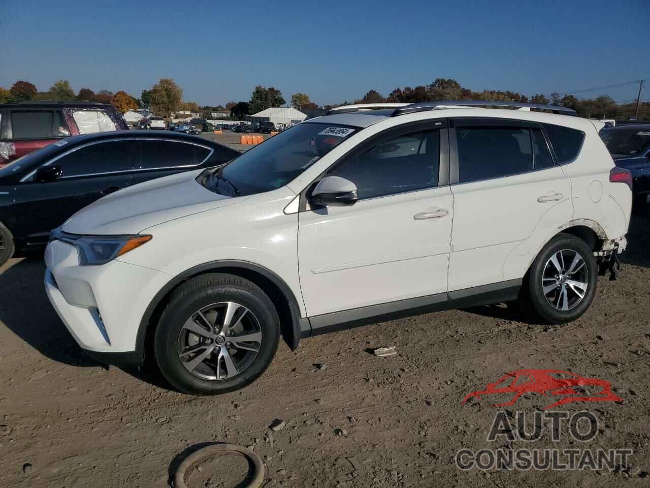 TOYOTA RAV4 2018 - JTMRFREV8JJ747632
