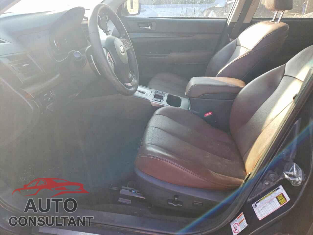 SUBARU OUTBACK 2014 - 4S4BRBPC9E3216019