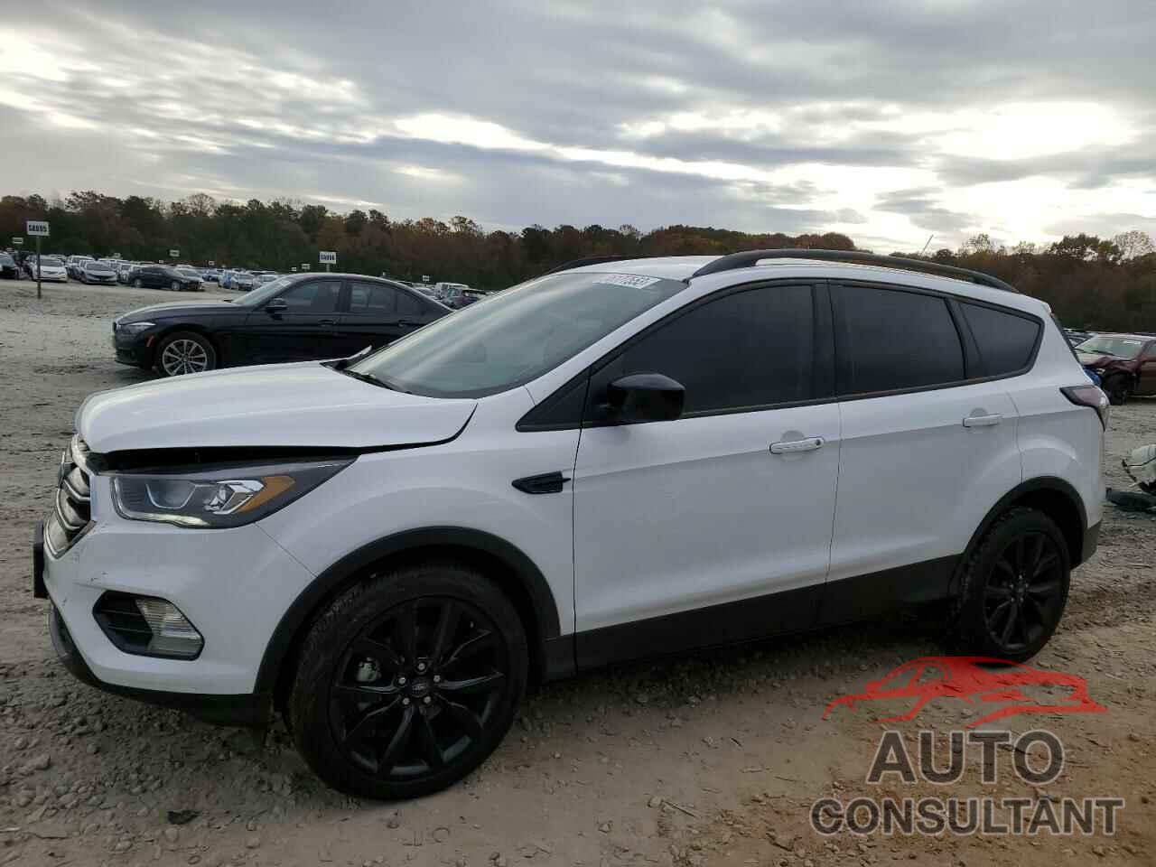 FORD ESCAPE 2018 - 1FMCU0GD4JUD13844