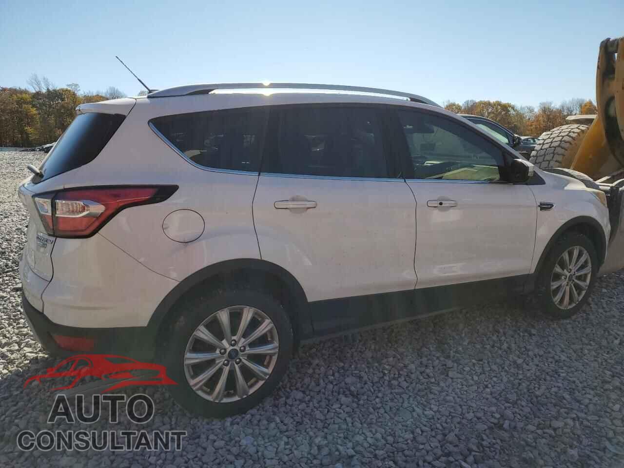 FORD ESCAPE 2017 - 1FMCU9JD7HUE56309