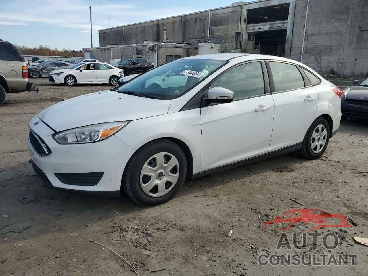 FORD FOCUS 2015 - 1FADP3F20FL376427