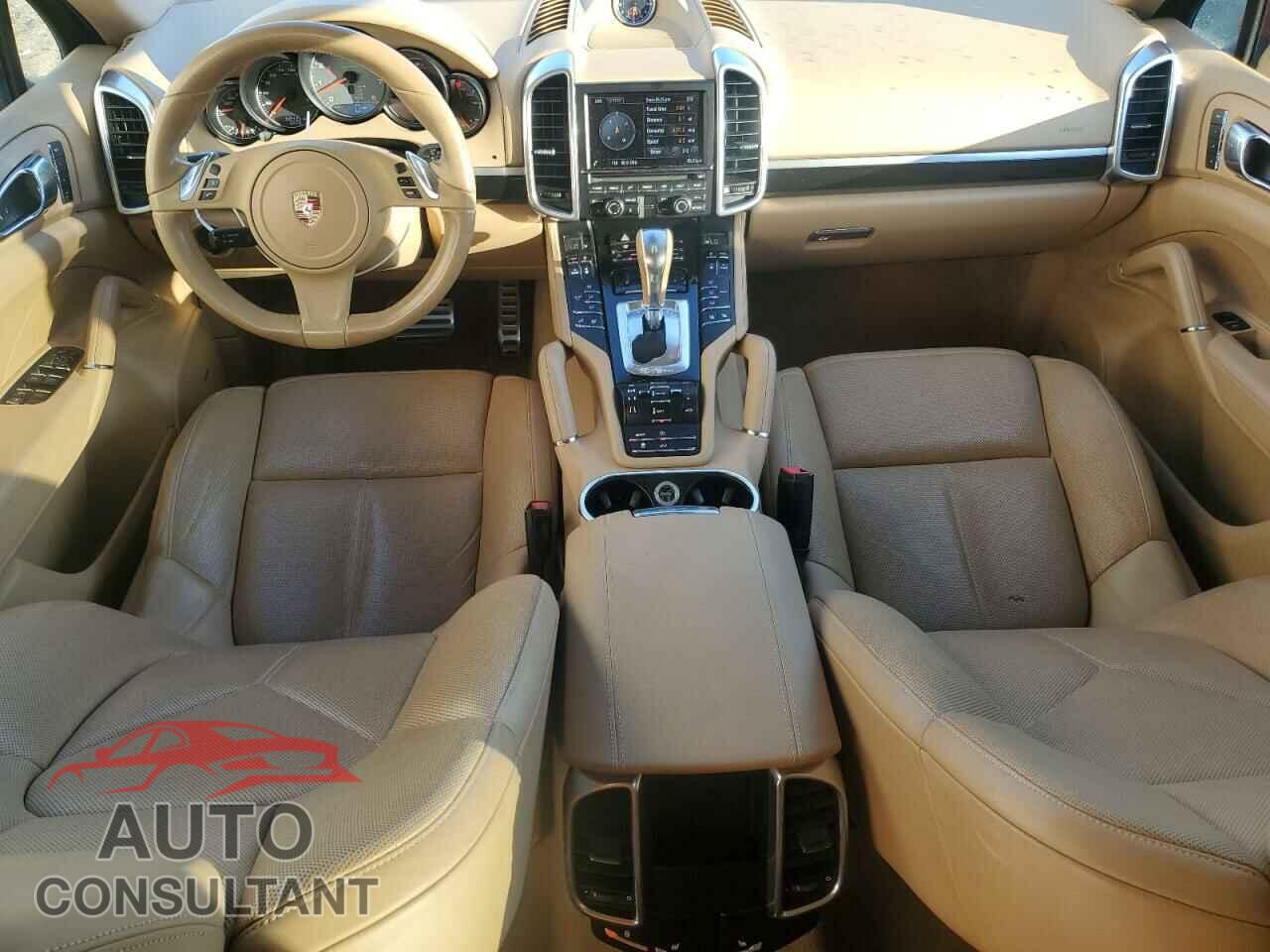 PORSCHE CAYENNE 2013 - WP1AB2A2XDLA84535