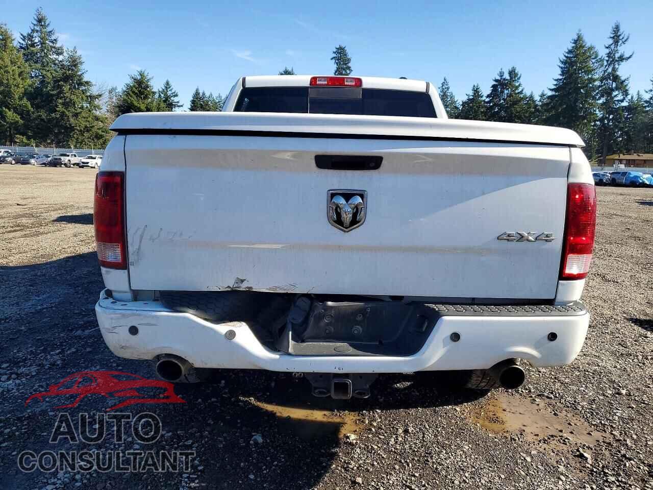 DODGE RAM 1500 2012 - 1C6RD7MT2CS135425