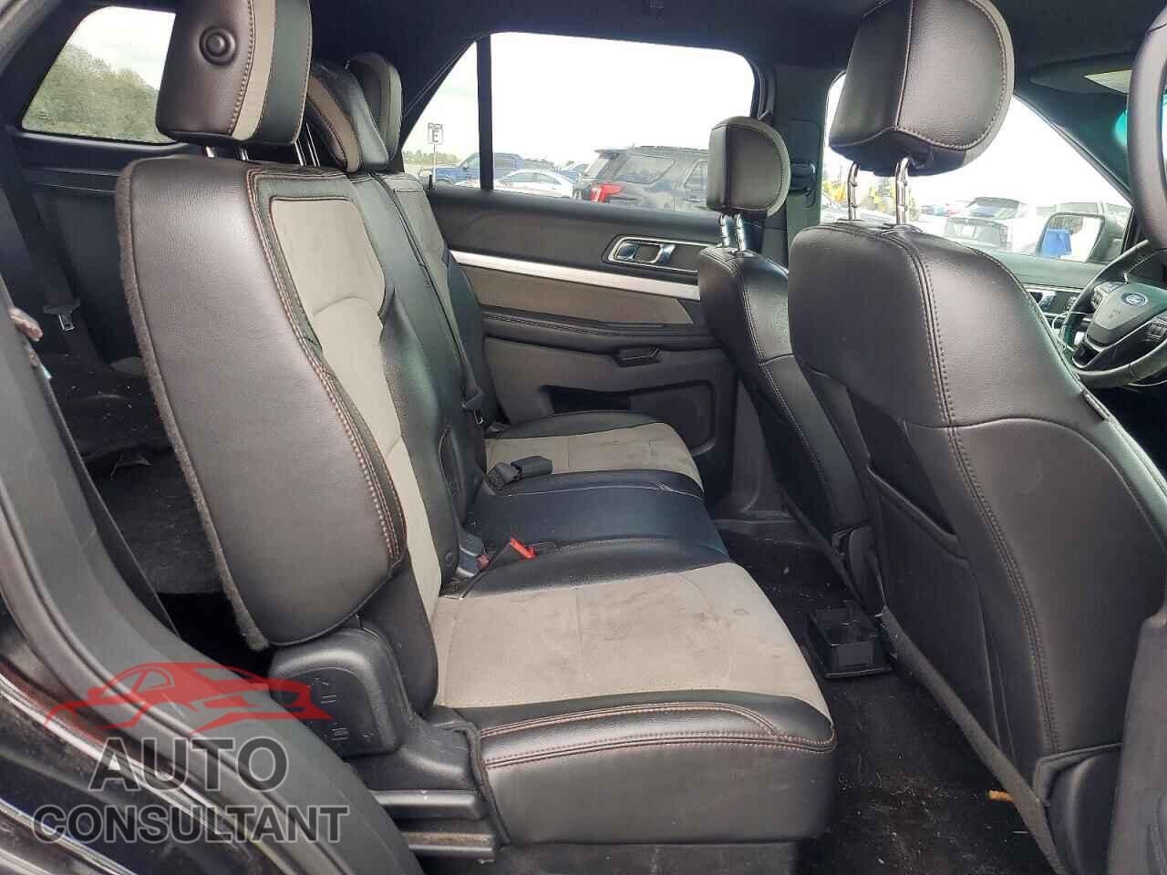 FORD EXPLORER 2017 - 1FM5K7D83HGA10948