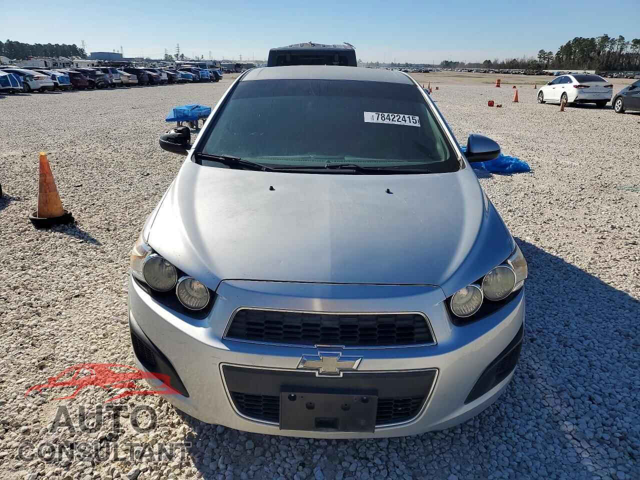 CHEVROLET SONIC 2012 - 1G1JC5SH8C4207060